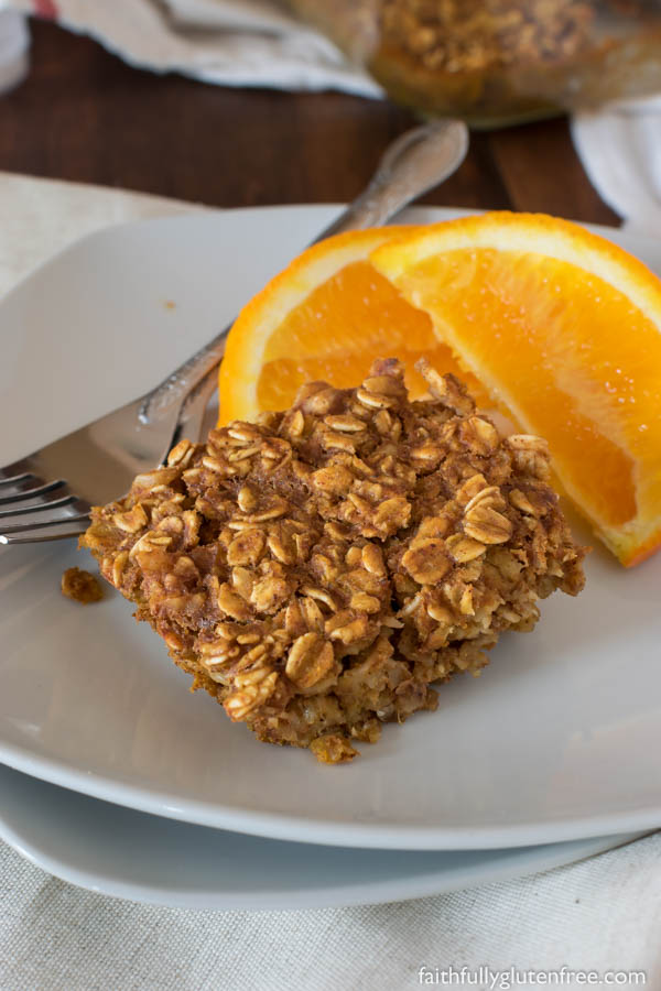 Healthy Baked Pumpkin Oatmeal is the perfect make-ahead breakfast. It's so tasty, you could even have it for dessert!