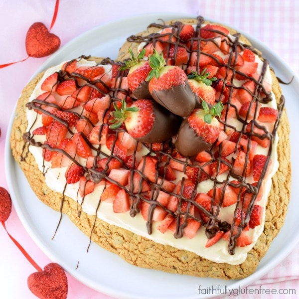 What a cute dessert for Valentine's Day! Gluten Free Chocolate Chip Cookie Pizza from Faithfully Gluten Free