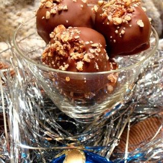 Easy, Decadent Truffles...Did I mention they are EASY??